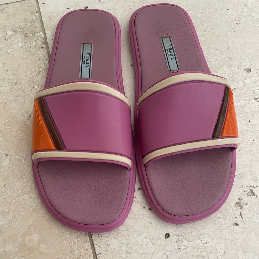 Prada slides
